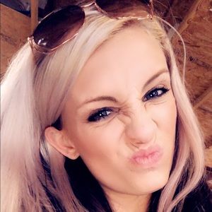 Meet your Posher, Kendra